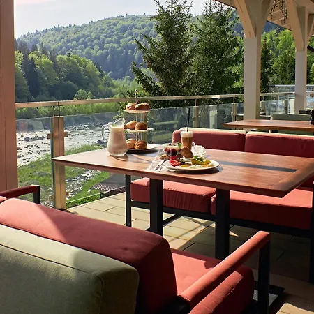 Morva Premium Hotel Yaremche